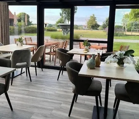 De Kruishoeve Hotel 3*