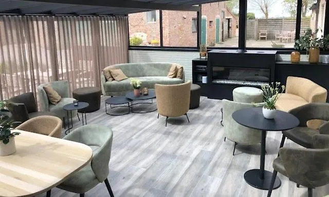 De Kruishoeve ホテル 3*